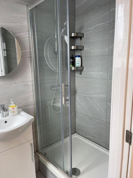 Orchid Lodge: Two-Bed Flat Near Blenheim Palace & Oxford Kidlington Exterior photo